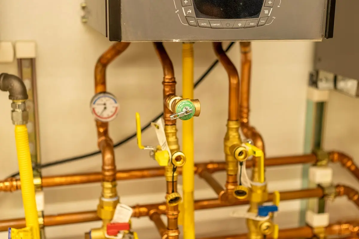 Licensed technician providing Emergency Plumbing for a homeowner in Vandalia